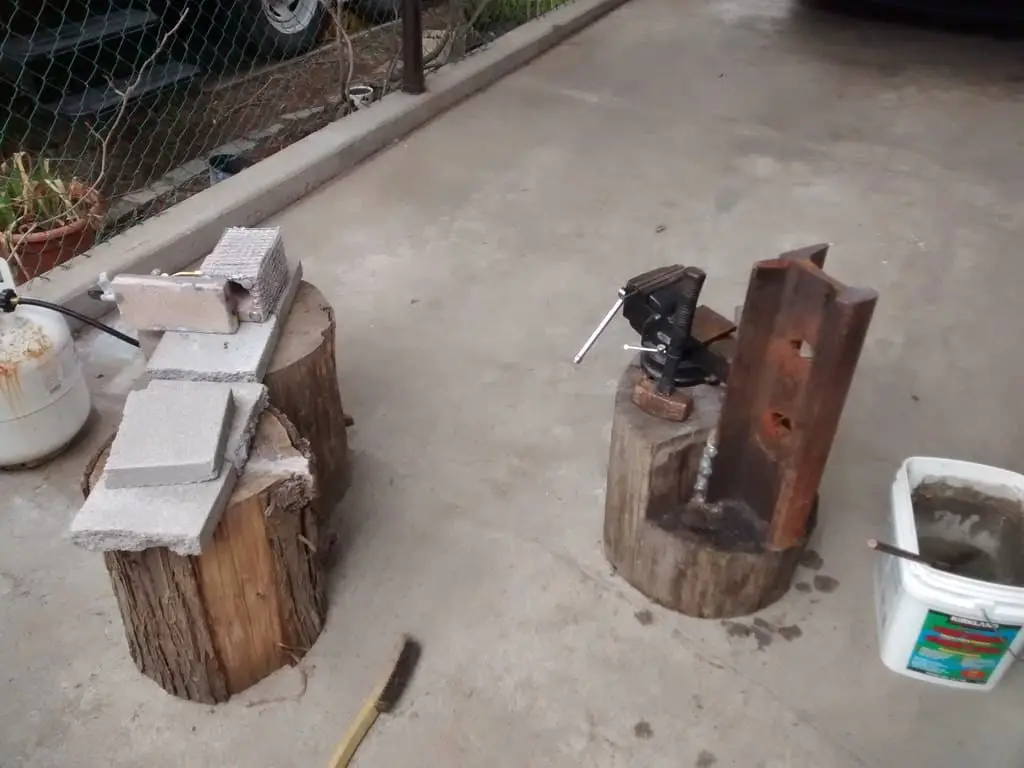 diy gas forge and railroad track post anvil